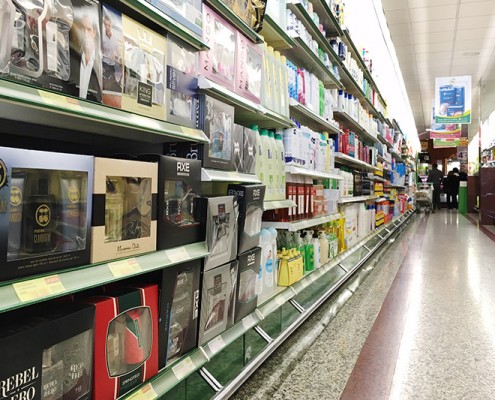 Interior tienda guadix