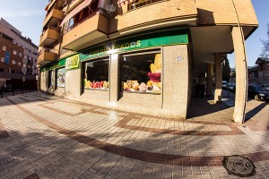 fachada supermercados Dani La Chana